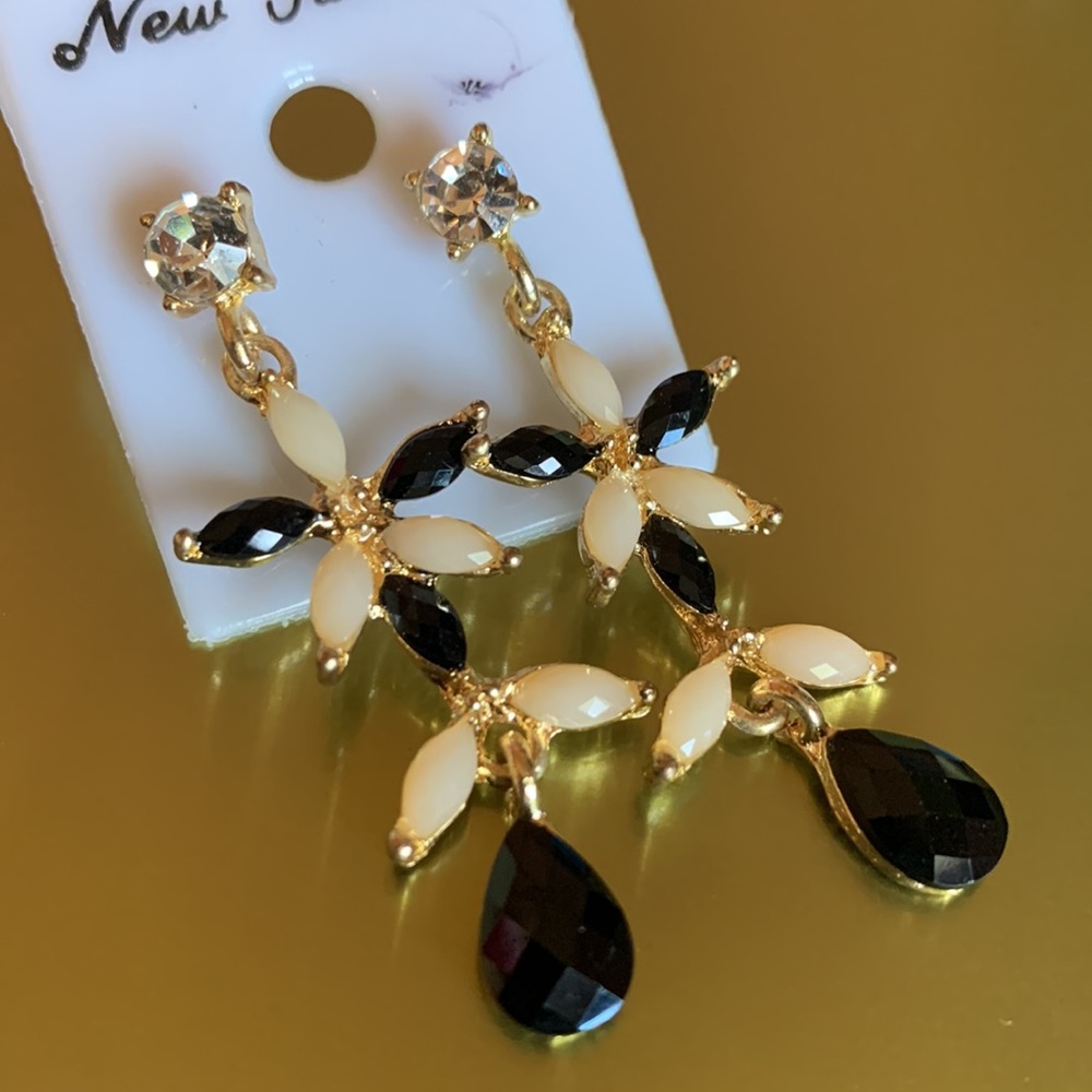 Flower Crystal Drop Earrings